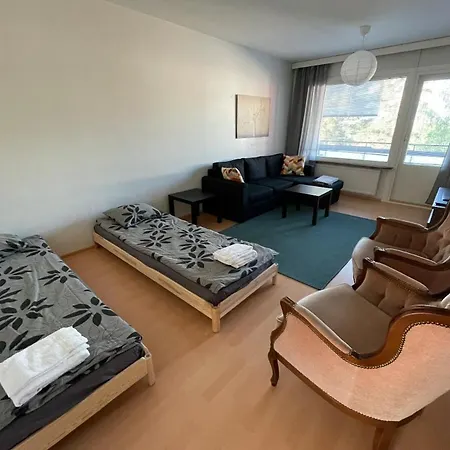 Huoneisto Familyfriendly, Charming 3 Km To Centre